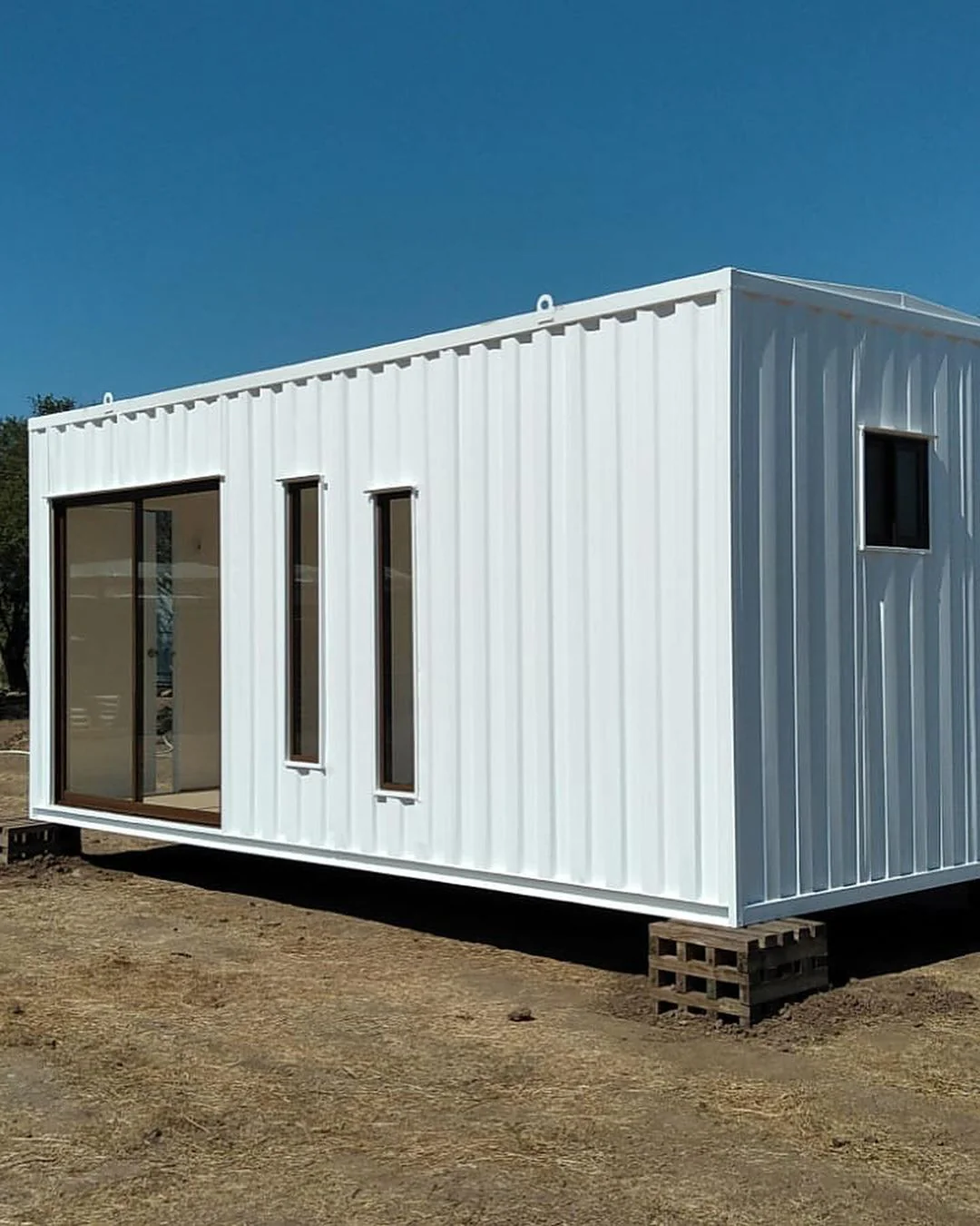 contenedor de oficina 6×3 m (18 m²) contenedor de oficina 6×3 m (18 m²)
